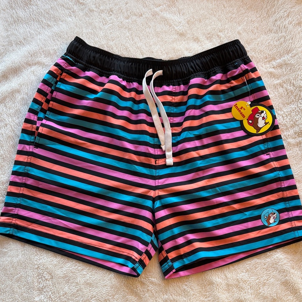 Buc-ee’s Colorful Striped Men's Shorts